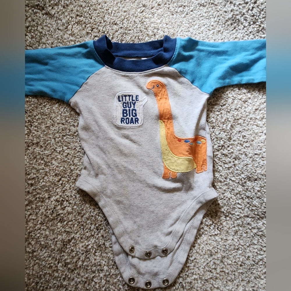 Baby Place Dinosaur onesie. Little Guy Big Roar. 3-6 months.